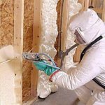 Polyurethane foam for insulating a frame house